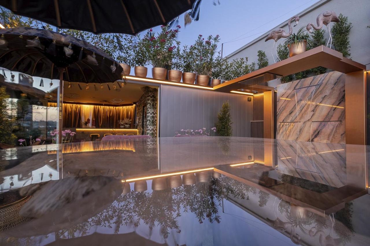 On Suites Sevilla Apartments Designed For Adults Exteriör bild
