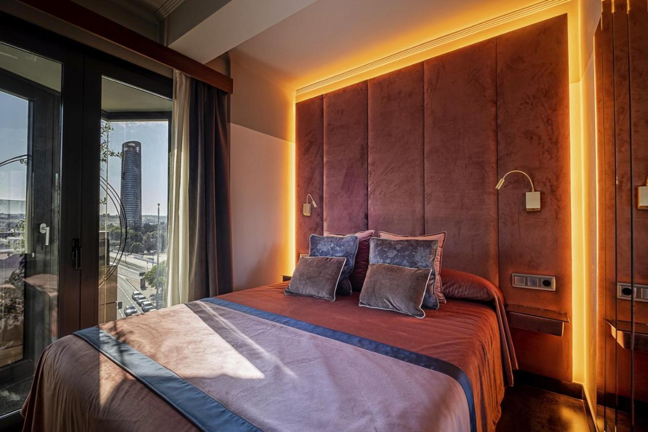 On Suites Sevilla Apartments Designed For Adults Exteriör bild